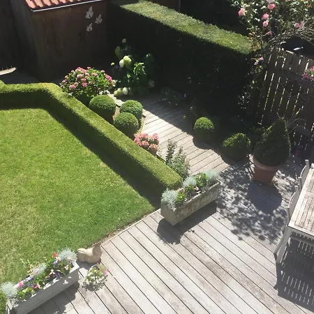 Het Colettientje Oda ve Kahvaltı 3*